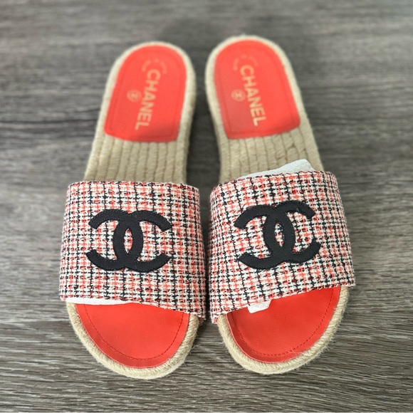 NEW CHANEL Tweed CC Slides size 39 EU/ 9 US (Brand New) - Picture 1 of 9